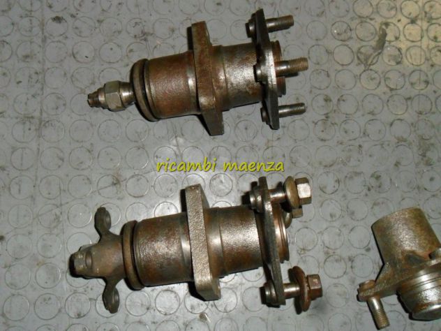 Mozzo posteriore ape 600