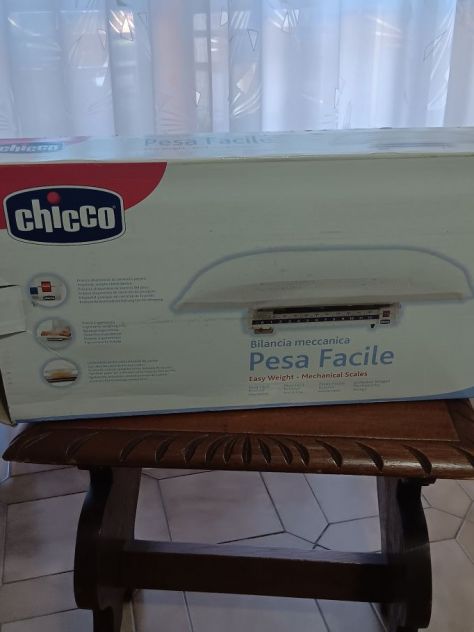 bilancia per neonati della CHICCO