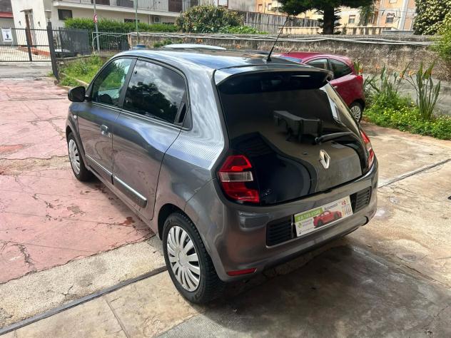 RENAULT TWINGO 1.0 2016 COSMIC LOVELY EDITION - Foto 4