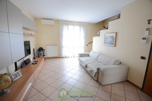 APPARTAMENTO di 3 vani e di 90 mq (CAVENAGO DI BRIANZA) rif. 3 L 190 VIA DEI MILLE - Foto 2