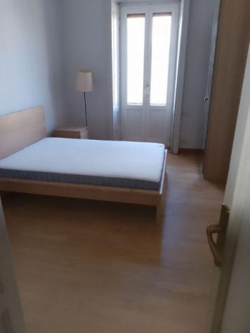 Milano affittasi stanza privata arredata 4 vani 16 Mq. - Foto 7