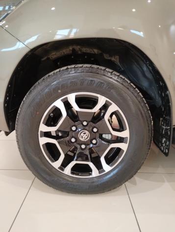 Toyota Hilux 2.4 D-4D A/T 4WD 4 porte Double Cab Executive - Foto 7