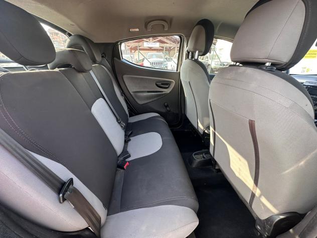 Lancia Ypsilon 1.2 69 CV 5 porte S&S Silver GPL - Foto 10