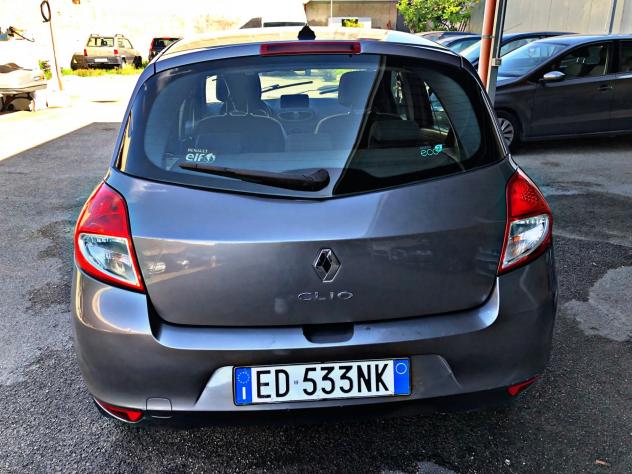 Renault Clio 1.5 dCi 20Th Edition 2011 Navigation - Foto 2