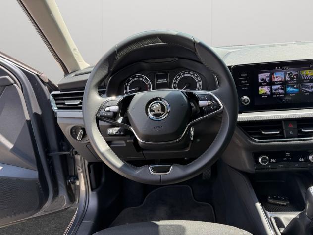 Škoda Kamiq Ambition 1.0 TSI 81 kW (110 CV) 6 marce - manuale - Foto 9