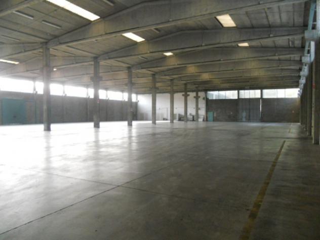 Immobile di 4300 m² con 1 locale in affitto a Settimo Milanese - Foto 7