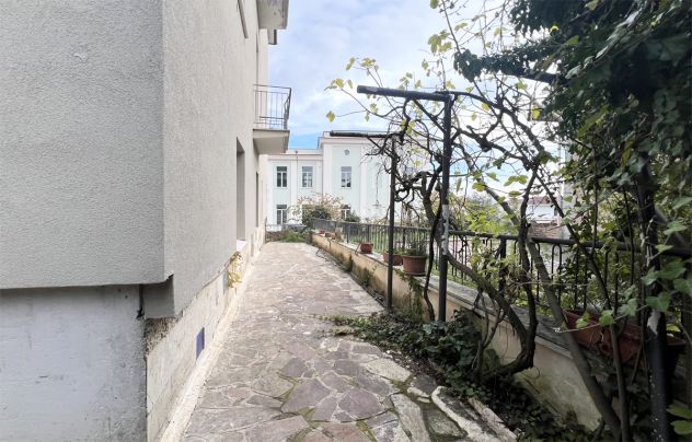 Ampio appartamento con balcone e Terrazza - Foto 17