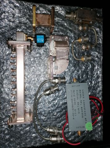 N 1 trasmettitore Alta frequenza con pezzi in foto