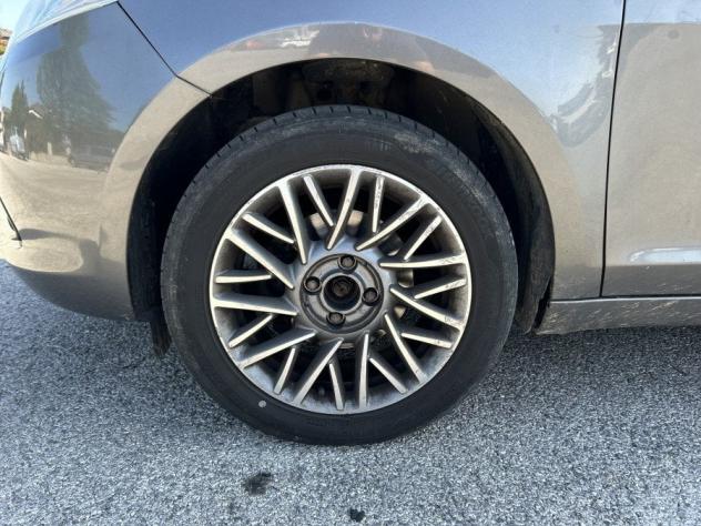 Lancia Ypsilon 1.2 69 CV GPL 5 porte - Foto 5