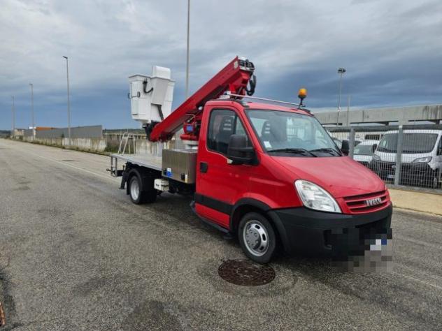 IVECO Ecodaily 35C10 2.3 PIATTAFORMA CON CESTELLO rif. 24184649 - Foto 4