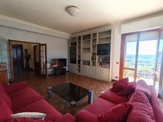 Appartamento in affitto a Altopascio 130 mq  Rif: 1453153
