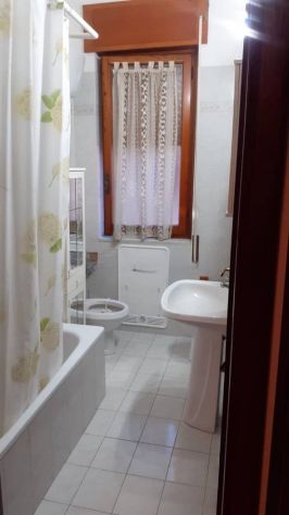 ARDEA TRILOCALE ARREDATO CON TERRAZZO PRIVATO - Foto 3