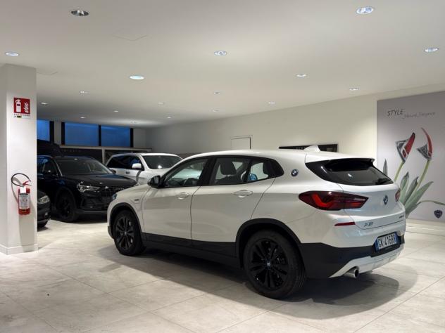 BMW X2 xDrive25eBusiness-X auto Navi Cruise LED BlackPack - Foto 6