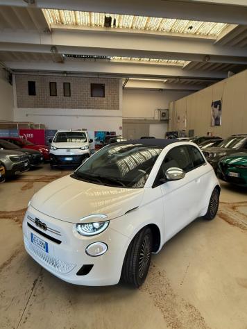 Fiat 500 C 1.0 Hybrid Dolcevita