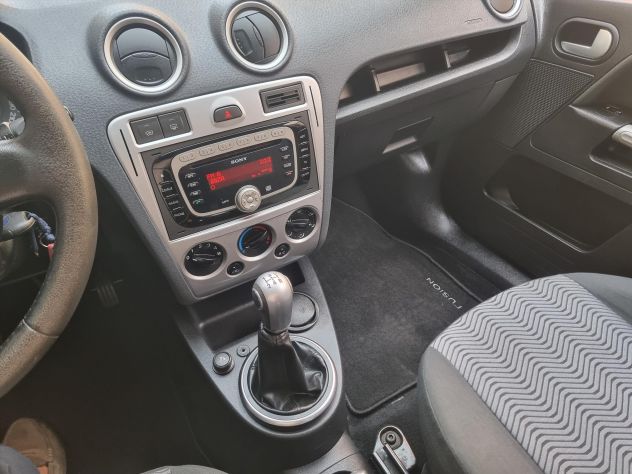 Ford Fusion 1.4 tdci Uav 70 cv - Foto 8