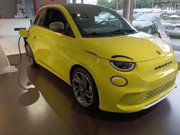 Abarth 500e 3+1 ABARTH Scorpionissima - Foto 2
