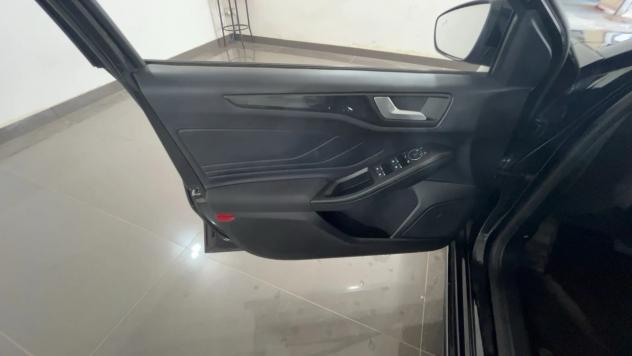 Ford Focus 1.0 EcoBoost Hybrid 155 CV 5p. ST-Line - Foto 10