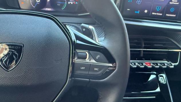 PEUGEOT 2008 1.2 145CV HYBRID e-DCS6 ALLURE*FULL LED*CARPLAY* rif. 23833995 - Foto 7