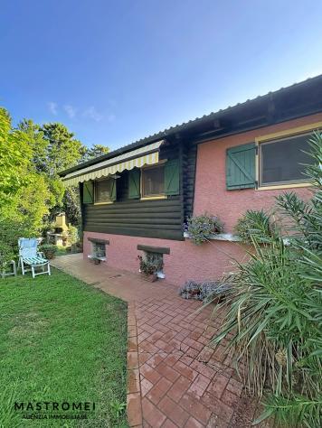 CASA INDIPENDENTE di 6 vani e di 120 mq (MONTECARLO) rif. 3615 - Foto 5