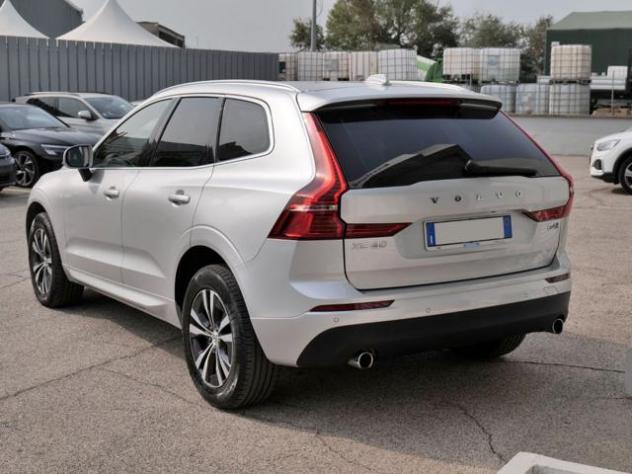 VOLVO XC60 B4 (d) AWD Geartronic Momentum Pro (Motore Nuovo) rif. 24051563 - Foto 3