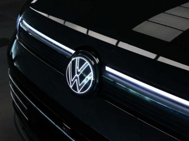 VOLKSWAGEN Tiguan 1.5 eTSI 150 CV ACT DSG Elegance rif. 24016659 - Foto 4