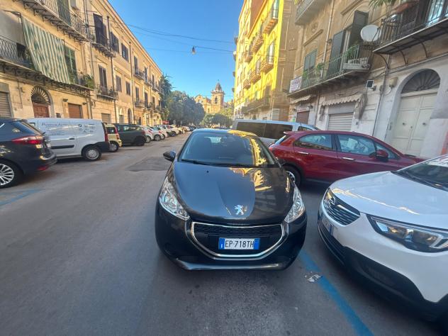 Peugeot 208 1.2 VTi 82 CV 5 porte FINANZIABILE