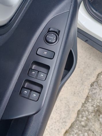 KIA STONIC NOLEGGIO ANCHE SENZA BUSTA PAGA A RISCATTO - Foto 12
