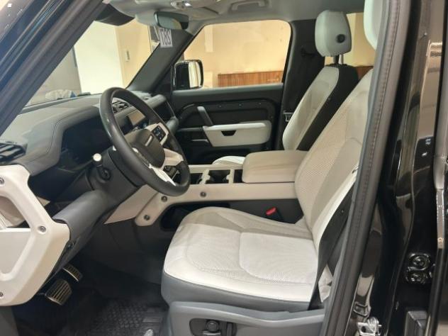 LAND ROVER Defender 110 3.0D I6 200 CV AWD Auto X-Dynamic SE rif. 24171941 - Foto 9