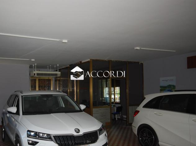CASA INDIPENDENTE di 8 vani e di 370 mq (SUSEGANA) rif. RB122 - Foto 12