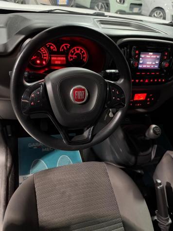 Fiat Doblo 5 posti porte Neopatentati - Foto 10