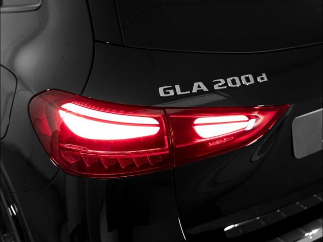 Mercedes-Benz GLA 200 d AMG Line Extra - Foto 8