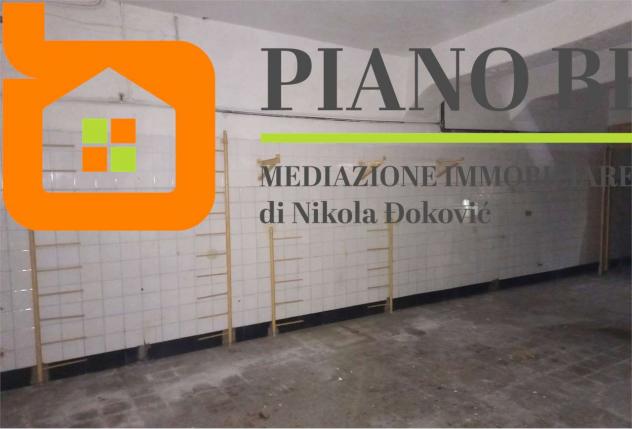 V000542 - AMPI LOCALI PER LABORATORIO/MAGAZZINO/GARAGE IN CENTRO CITTA' - Foto 9