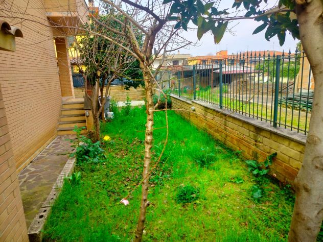 Guidonia Villa unifamiliare con giardino - Foto 3
