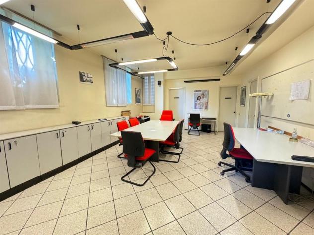 Monza centro storico - AFFITTASI ampio ufficio con ingresso indipendente - Foto 4