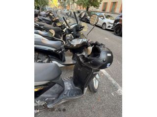 Vendo Aprilia 2009- 700€
