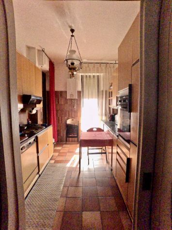 Ampia camera matrimoniale, Appartamento, Zona Borgo Roma, VR