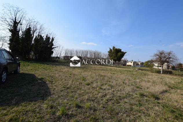 AREA EDIFICABILE di 3 vani e di 1040 mq (TREVIGNANO) rif. SW6_5