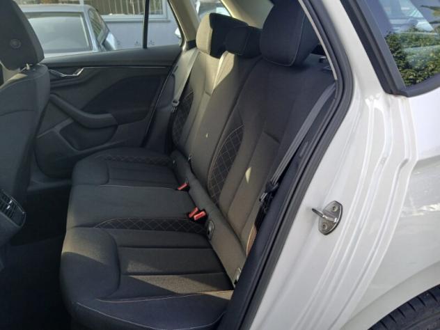SKODA Kamiq Kamiq 1.0 TSI 110 CV Ambition - Foto 8