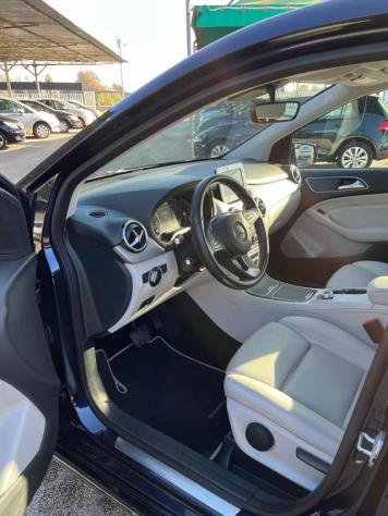 MERCEDES-BENZ B 180 d Business rif. 18101665 - Foto 5
