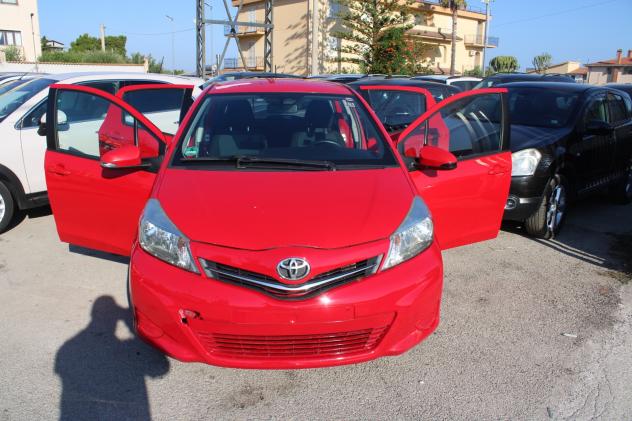 Toyota Yaris 1.4 D-4D DPF 5 porte - Foto 9