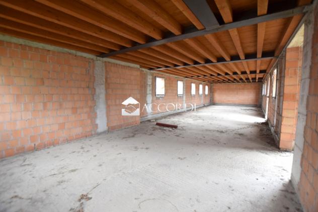 CASA AFFIANCATA di 6 vani e di 233 mq (MONTEBELLUNA) rif. PCS45D - Foto 2