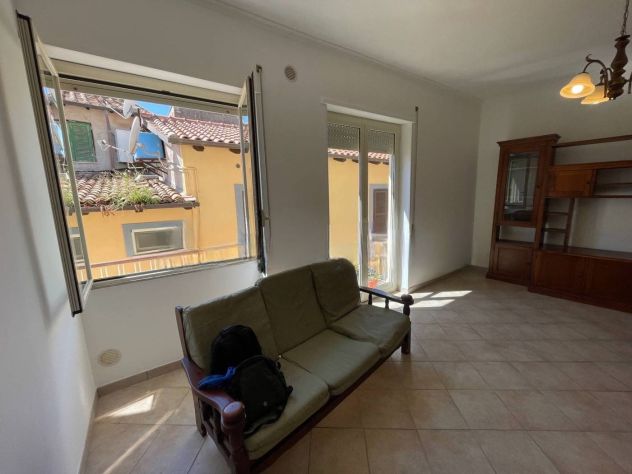 VELLETRI GRAZIOSO BILOCALE ARREDATO CON BALCONE - Foto 3