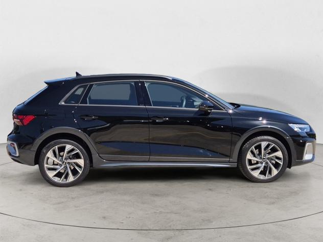 Audi A3 IV 2024 allstreet allstreet 1.5 tfsi mhev Identity Contrast 150cv - Foto 5
