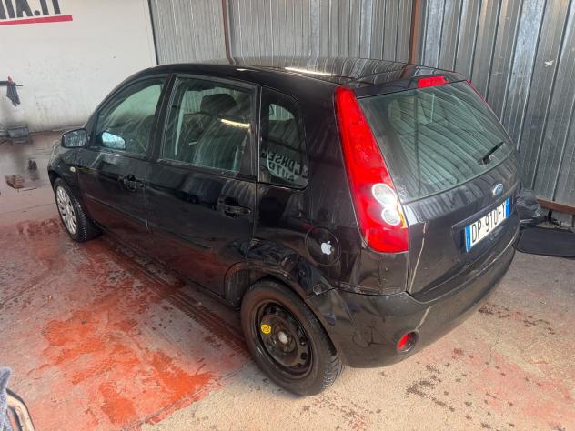 FORD FIESTA 1.4 TDCI 5 FRIZIONE NUOVS - Foto 10