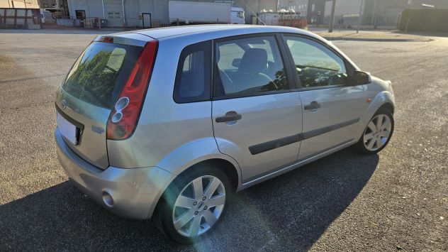 FORD Fiesta 5ª serie - 2006 Titanium Edition - Foto 3