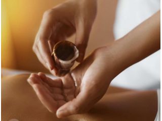 Massaggi - benessere Portici - Massaggio sensoriale avvolgente emozionante Tel:3341828060