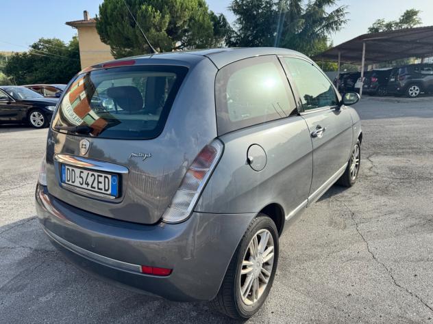 Lancia Ypsilon 1.3 MJT 90 CV Platino - Foto 3