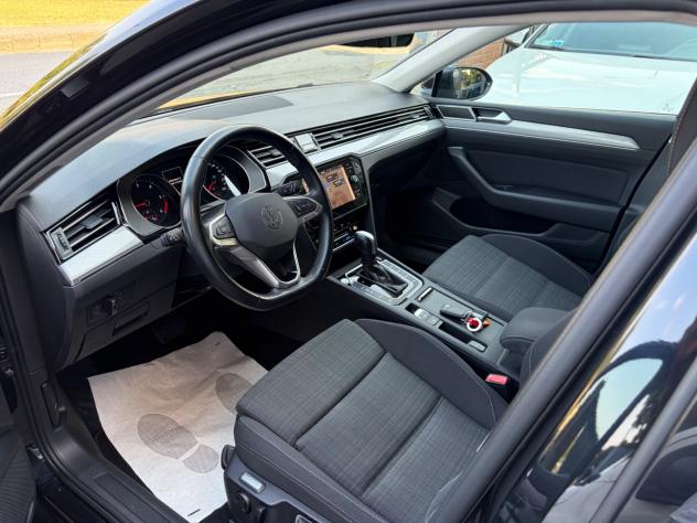 Volkswagen Passat Variant 2.0 TDI SCR EVO DSG Business - Foto 6