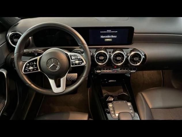 MERCEDES-BENZ A 180 d Business auto rif. 23764221 - Foto 7