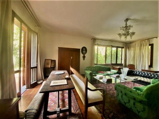 VILLA di PREGIO con GIARDINO ALBERATO - Foto 6